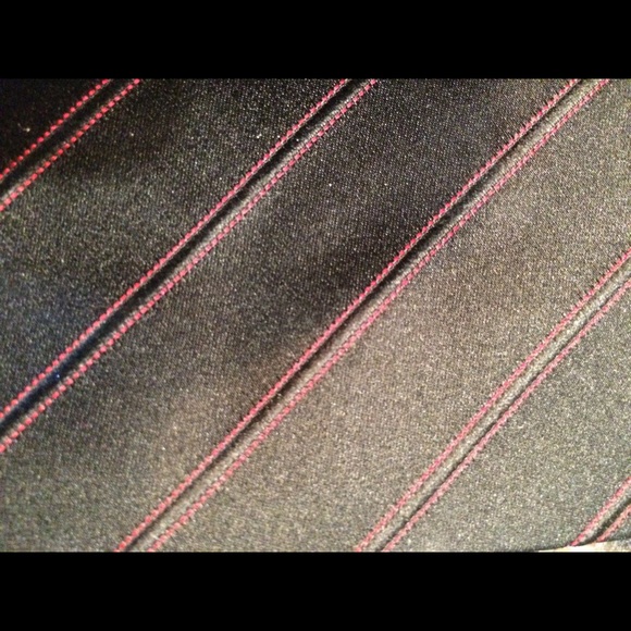 Wilke Rodriguez black striped silk necktie - Picture 4 of 4
